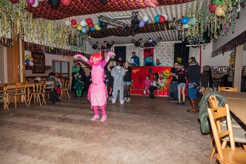 Bild 151 - Jugend-Karnevalsfeier Latuff Wiemersdorf